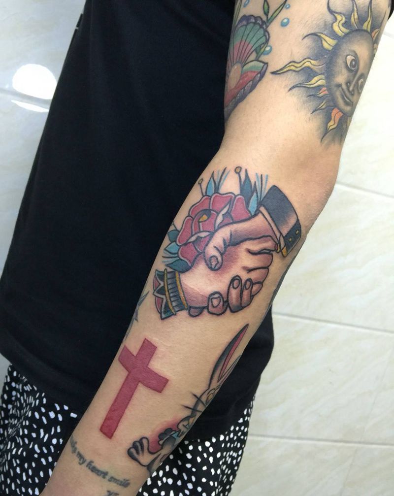 oldschool握手纹身图片_成品手臂欧美纹身图案