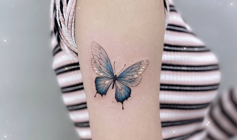 蝴蝶纹身图片_手臂水彩蝴蝶纹身图案