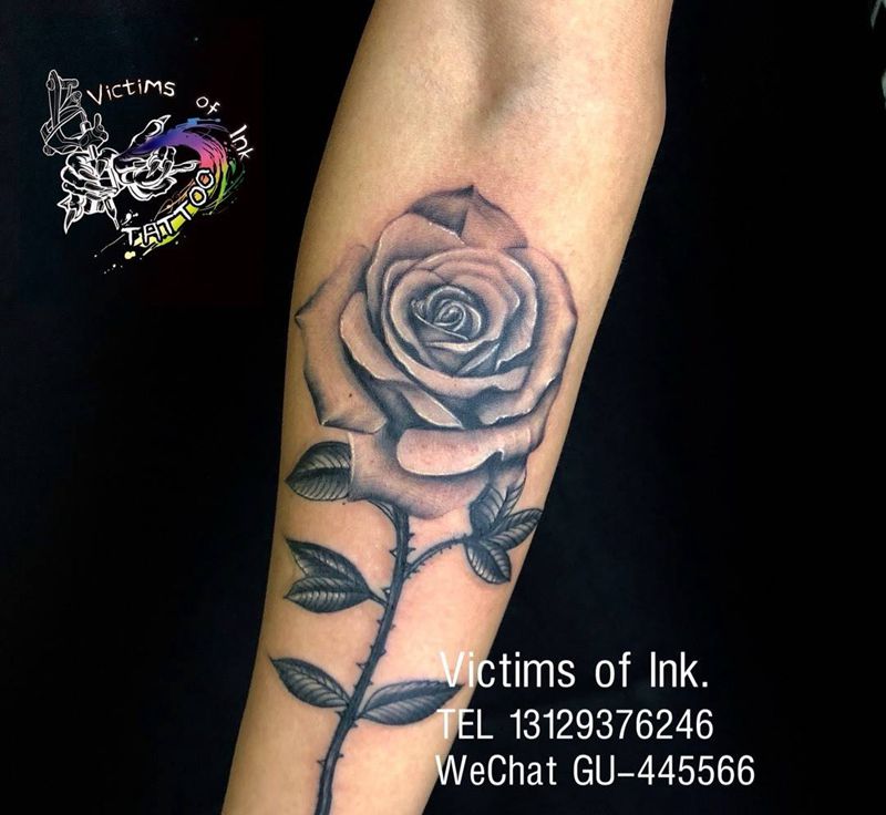 玫瑰花纹身图片_成品手臂写实植物原创纹身图案