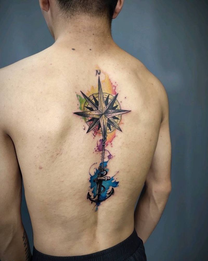 水彩指南针纹身图片_背部纹身图案