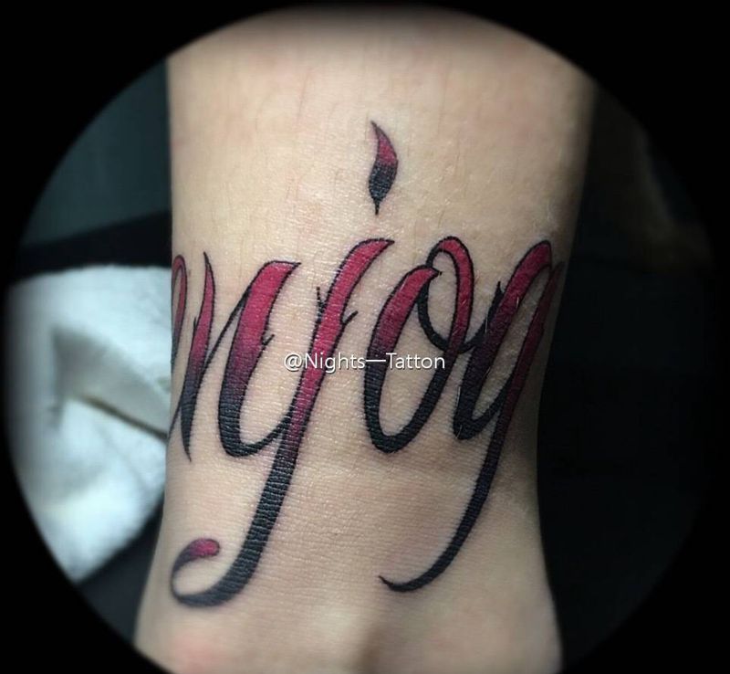 花体纹身图片_成品腿部脚部清新原创纹身图案