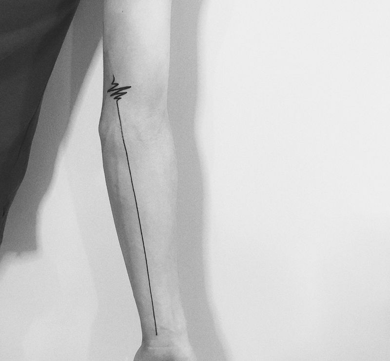 线纹身图片_手部几何线纹身图案