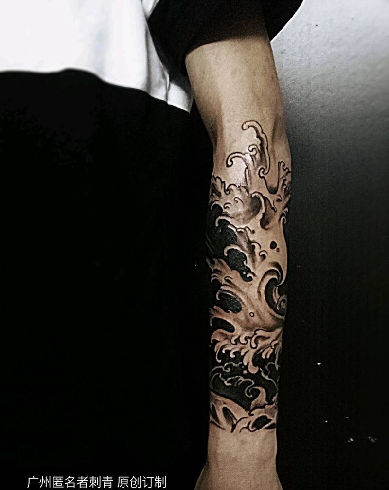 浪纹身图片_手臂传统原创广州浪浪花成品纹身图案