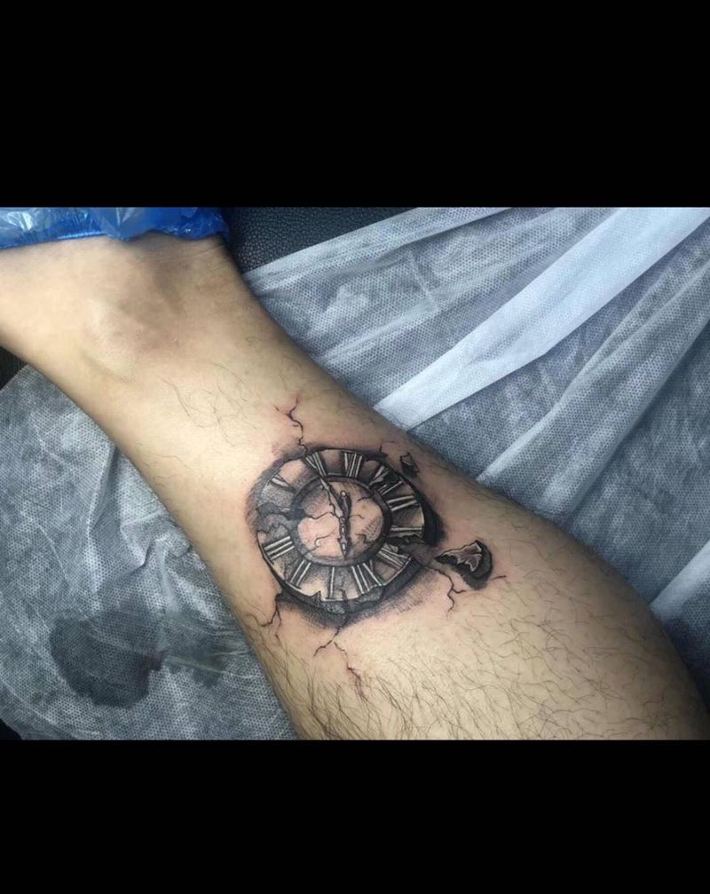 破碎的时间纹身图片