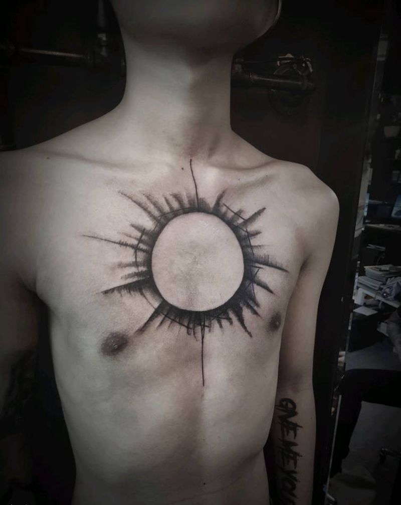 暗黑风纹身图片_胸部纹身图案