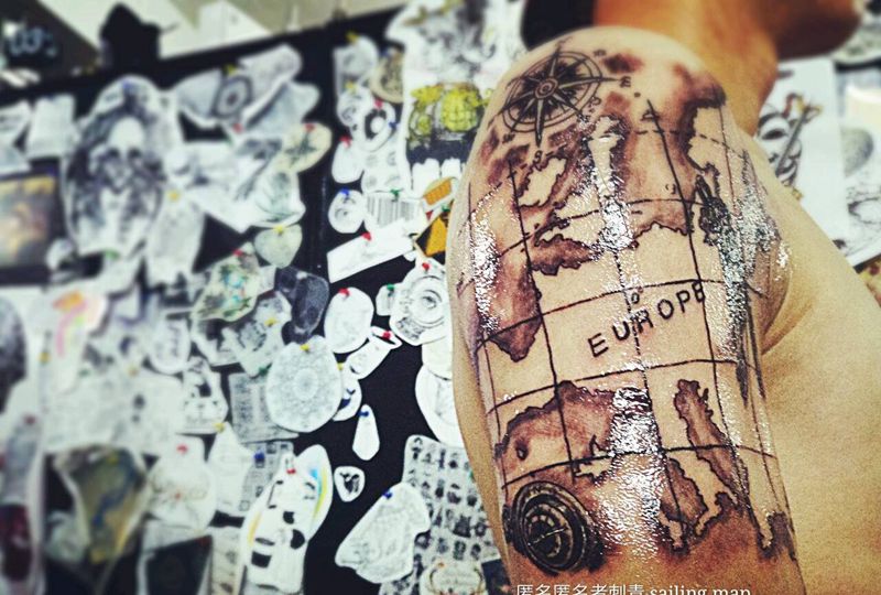 复古航海地图纹身图片_手臂欧美写实几何静物原创广州成品纹身图案