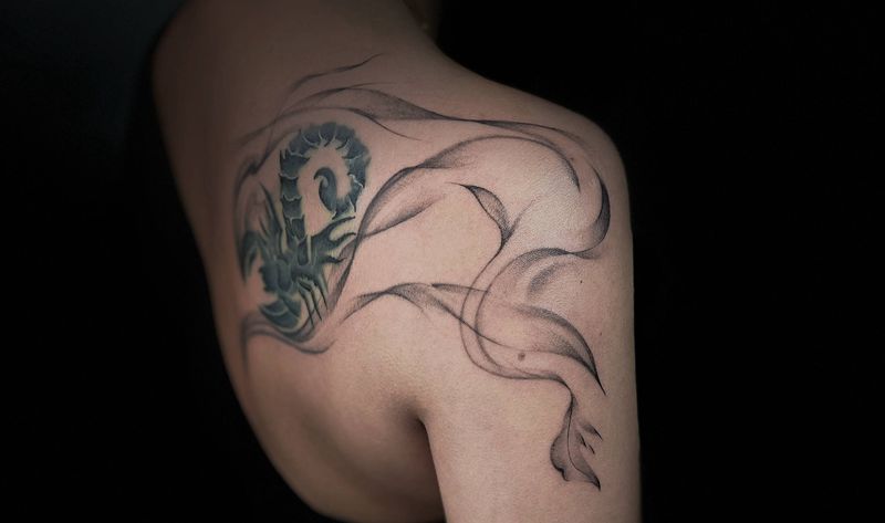 添加  烟雾纹身图片_背部烟雾纹身图案