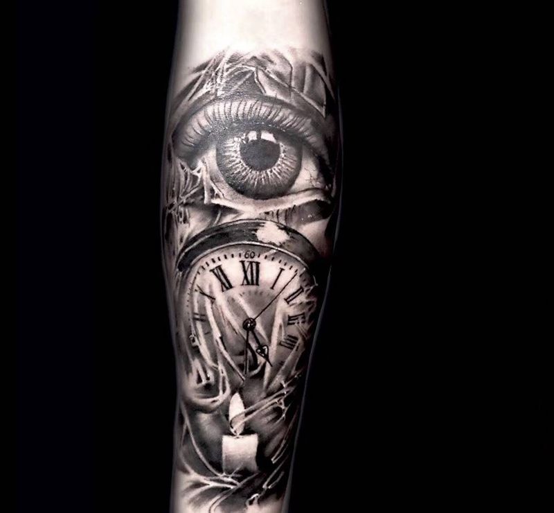 时钟眼睛纹身图片_手部欧美写实眼睛蜡烛时钟纹身图案