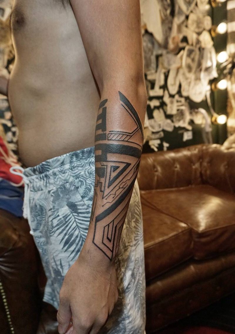 几何纹身图片_手臂几何纹身图案
