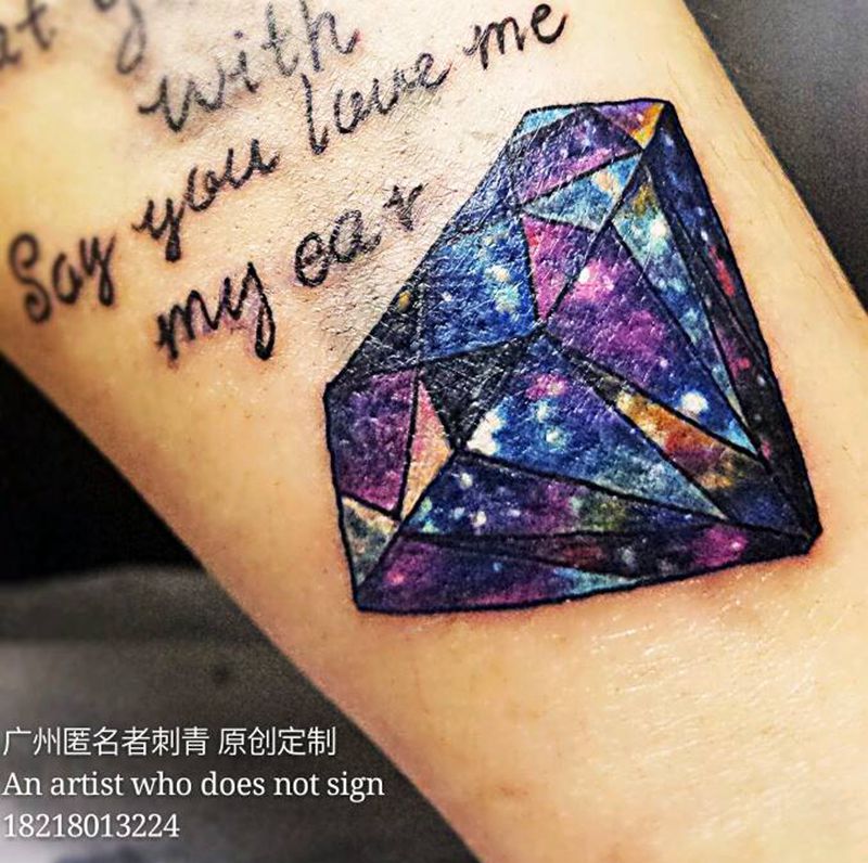 幻彩钻石纹身图片_腿部欧美写实几何原创广州遮盖成品纹身图案