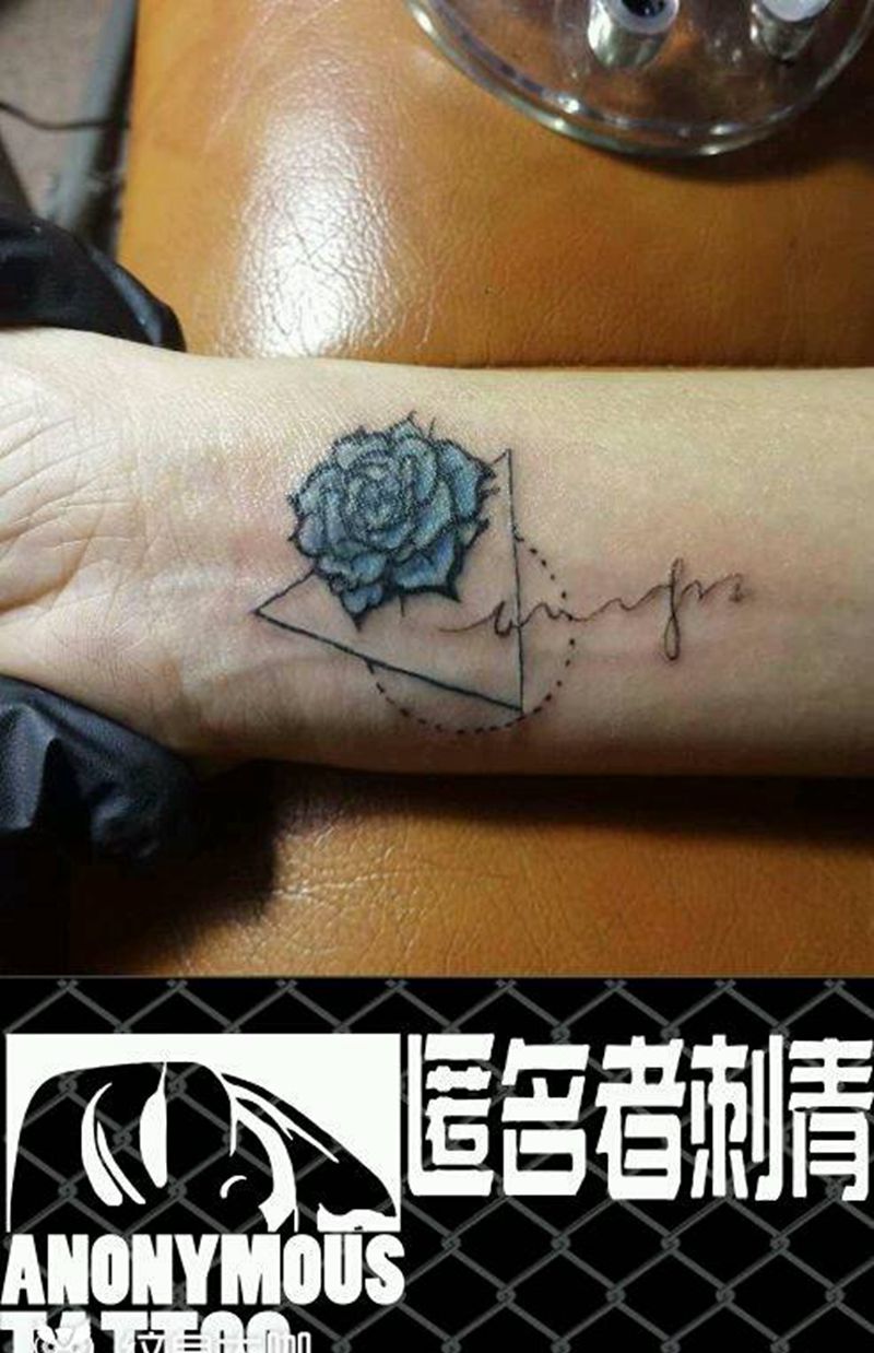 旧纹身覆盖纹身图片