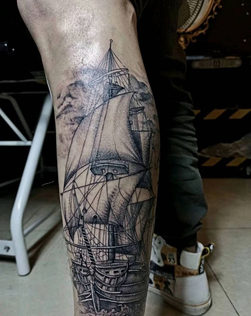 单针点刺大帆船。纹身图片_欧美写实纹身图案