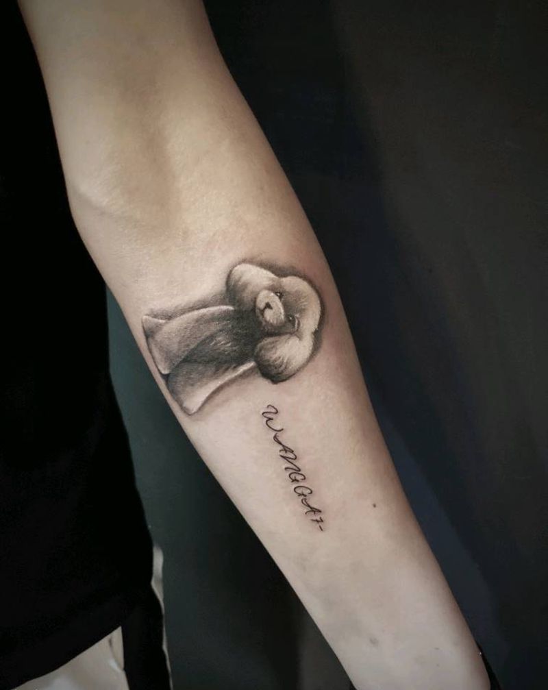 顾客的小儿子纹身图片_手部纹身图案