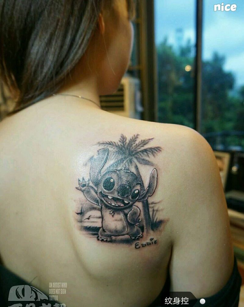 史迪奇纹身图片_肩部习俗动物人物原创广州成品纹身图案