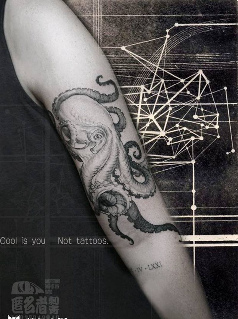 章鱼纹身图片_手臂欧美写实章鱼纹身图案
