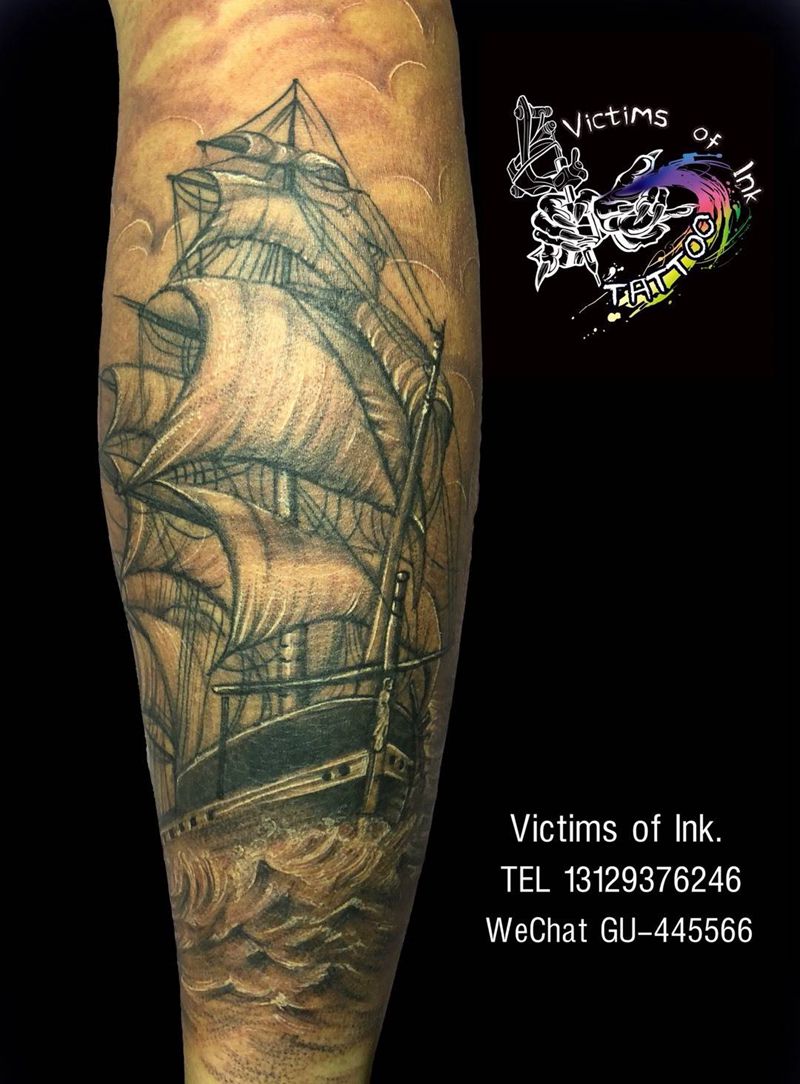 帆船纹身图片_成品腿部欧美写实原创纹身图案