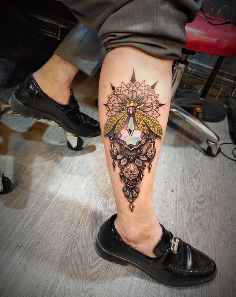 亮晶晶的幺蛾子纹身图片_新传统纹身图案