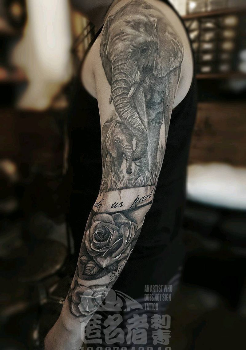 母子象纹身图片_手臂欧美写实象纹身图案