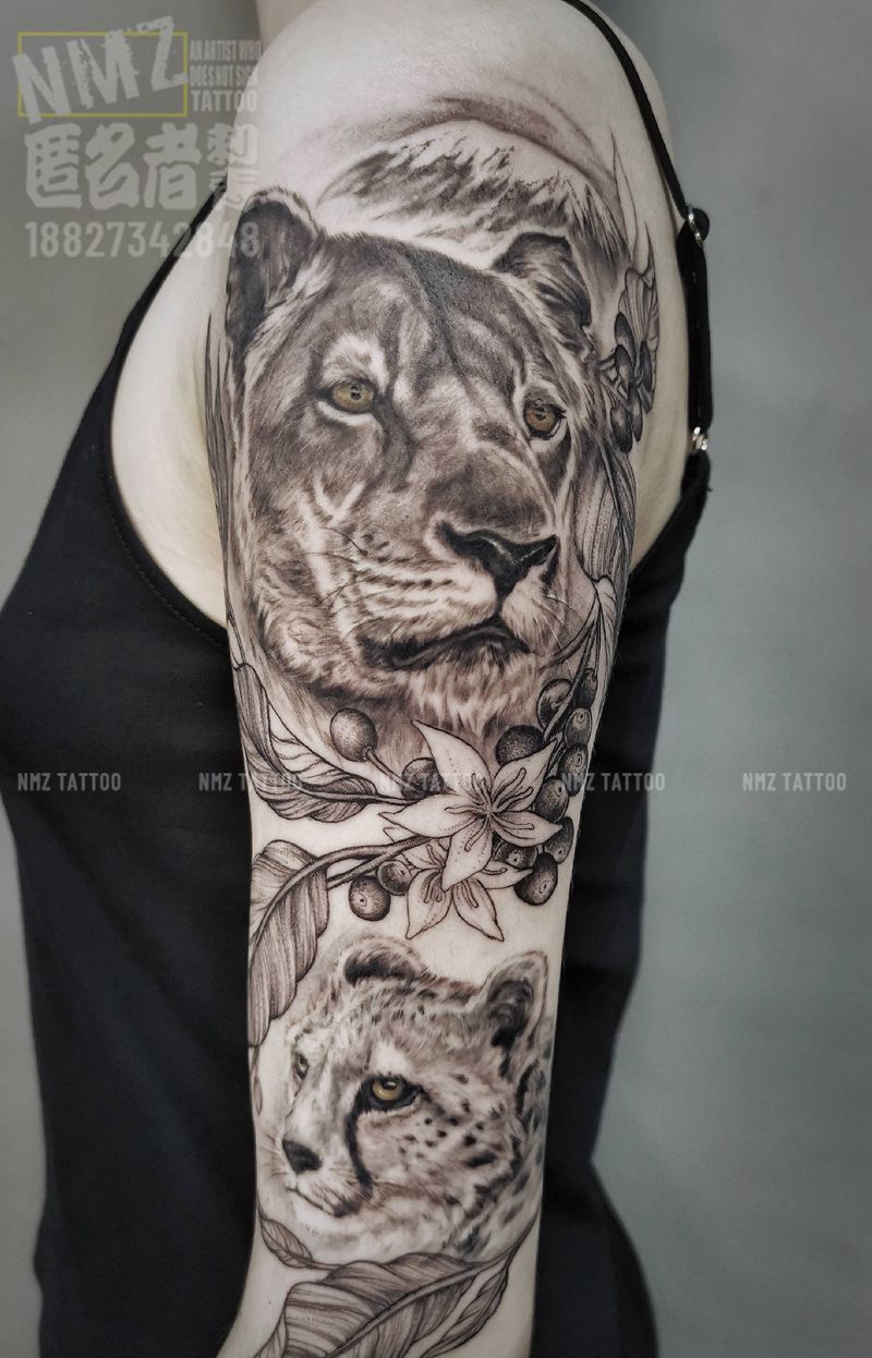 非洲动物自然保护协会小姐姐纹身图片_肩部手臂欧美写实狮子豹子花臂纹身图案