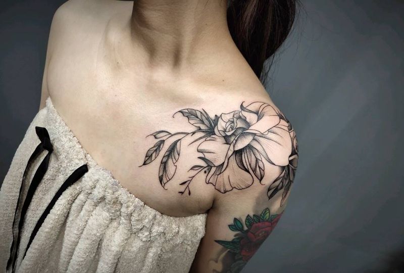 不经意的小性感纹身图片_手臂纹身图案