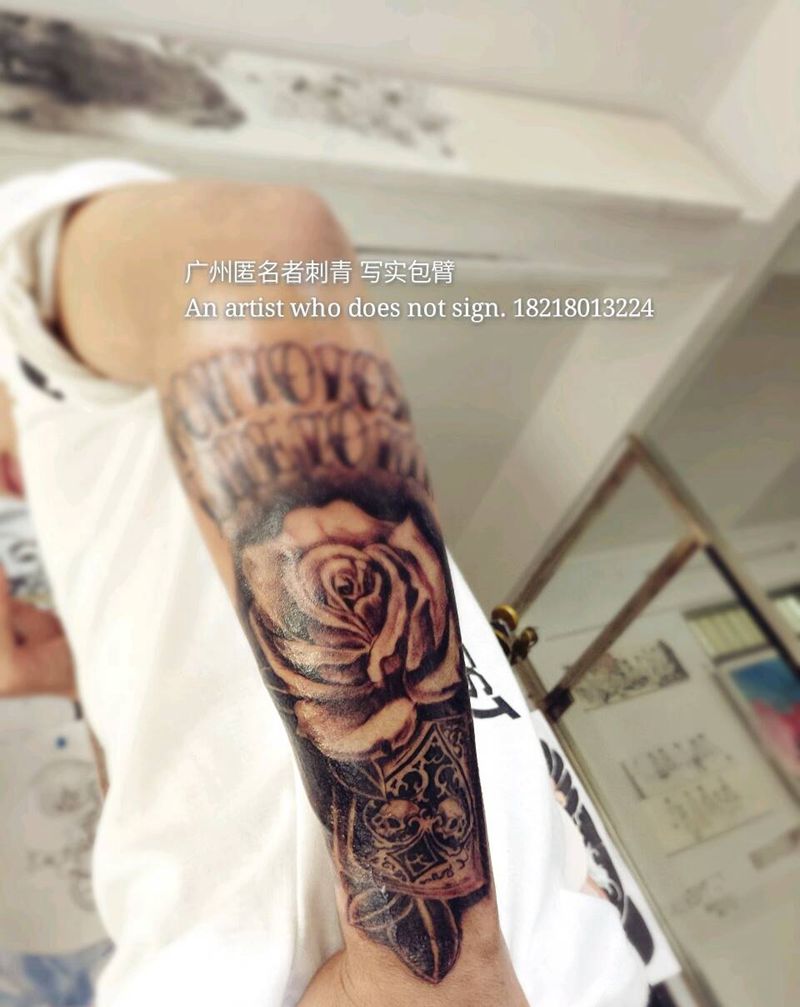 写实玫瑰扑克 小疤痕遮盖纹身图片_手臂欧美写实字符植物静物原创广州成品纹身图案