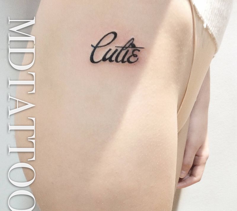 英文纹身图片_腿部脚部几何花体字纹身图案