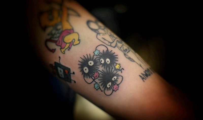 趣味小图，小煤球纹身图片_手臂Old School纹身图案