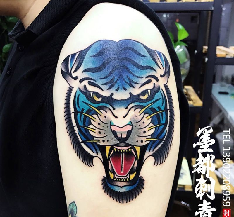 old school纹身图片_手部手臂Old School老虎纹身图案