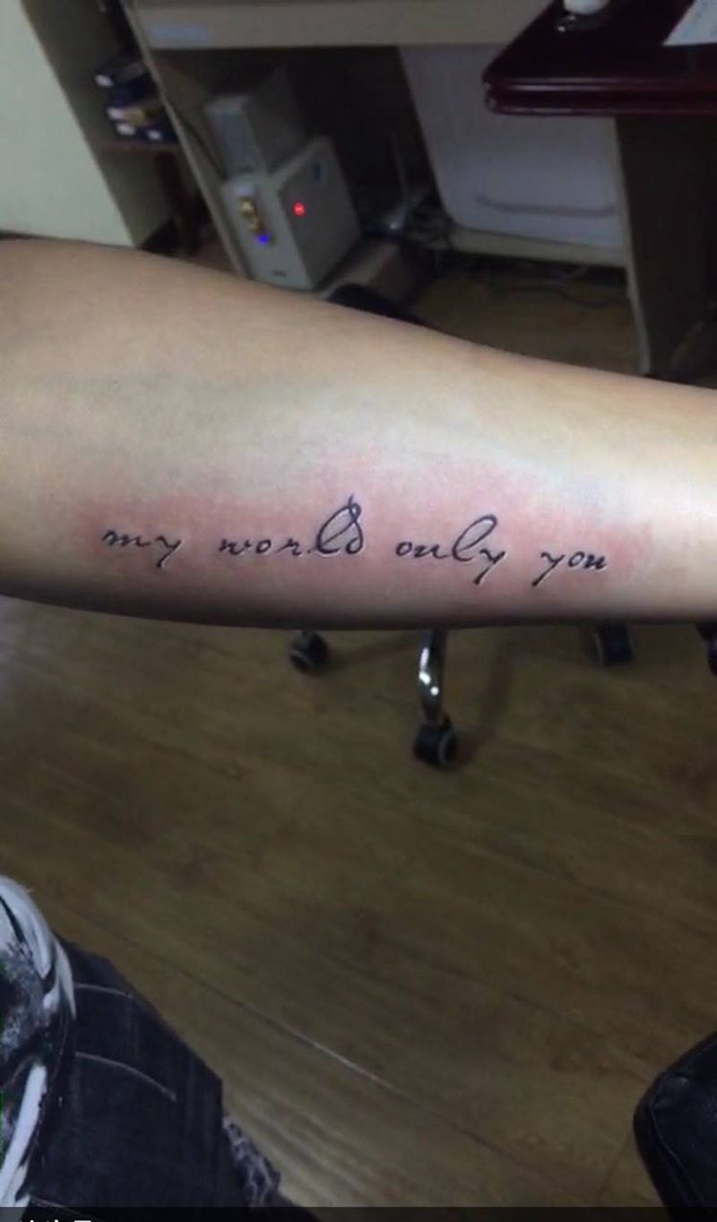 小清新英文字母纹身图片