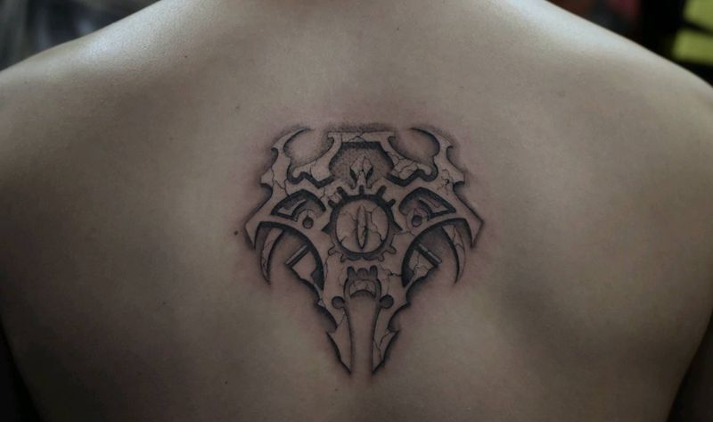 图腾纹身图片_背部图腾纹身图案