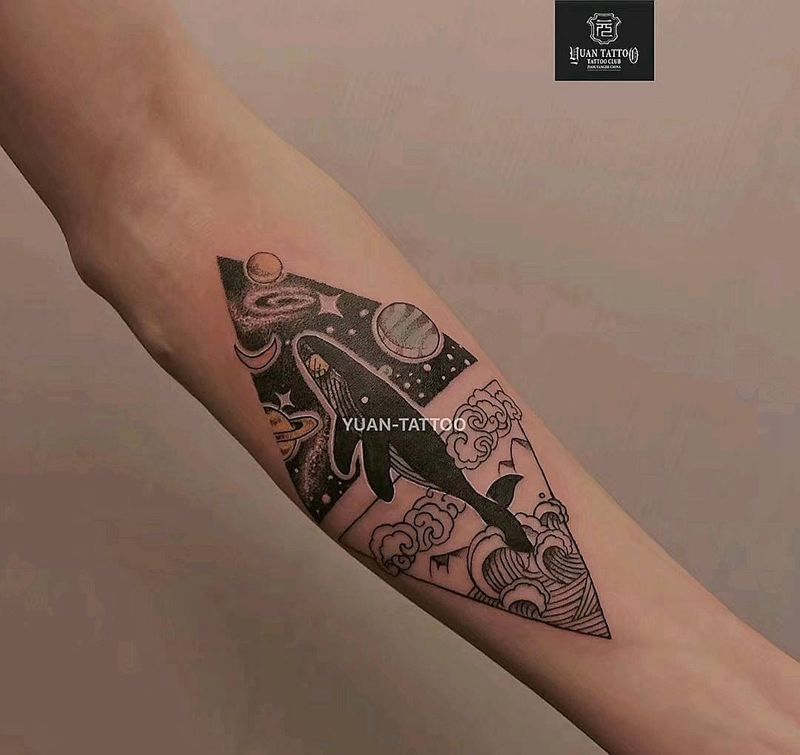 原创鲸鱼几何星空点刺纹身图片_手臂腿部点刺几何纹身图案