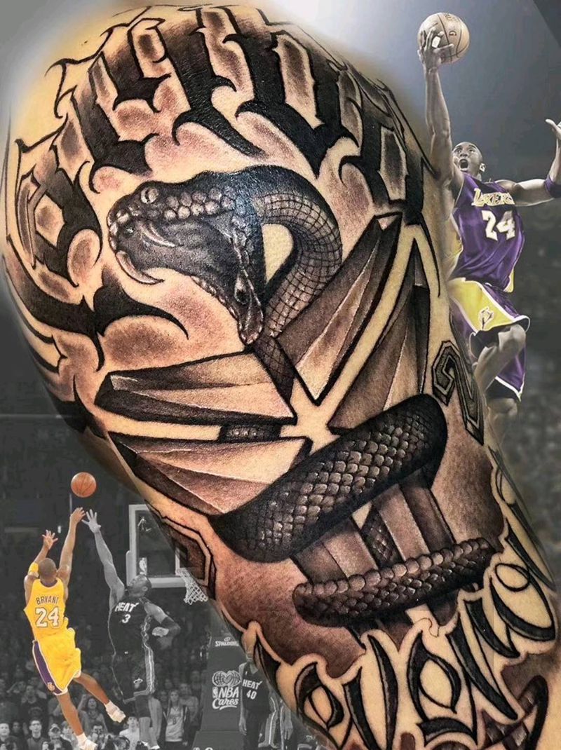 科比  黑曼巴纹身图片_手臂曼巴科比花体字纹身图案