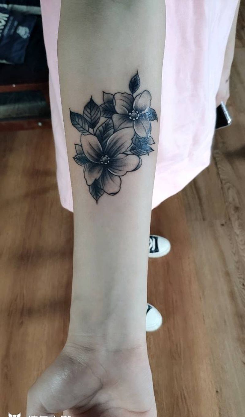 素花纹身图片_手臂纹身图案