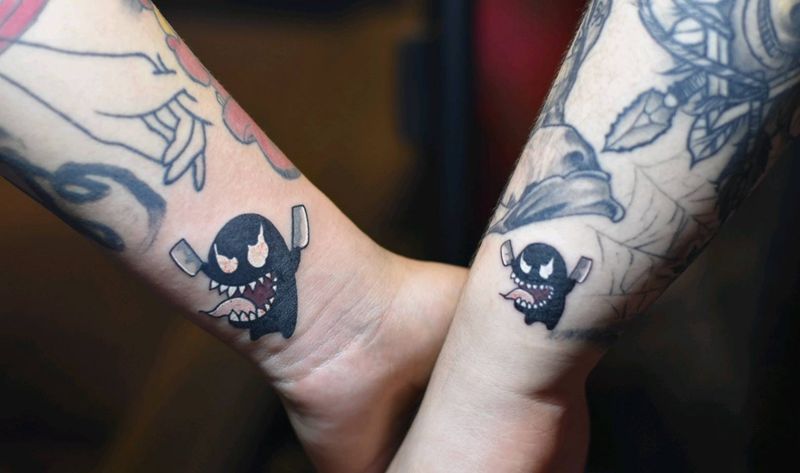 可爱的小毒液纹身图片_手部Old School纹身图案