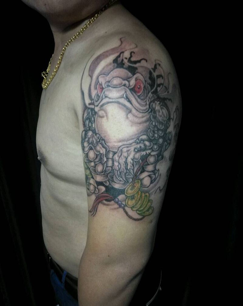 大臂金蟾纹身图片_肩部臀部手臂手部欧美传统写实成品手稿插画纹身图案