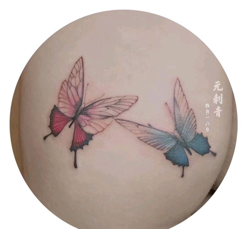 花-蝴蝶纹身图片_腿部水彩水墨动物纹身图案