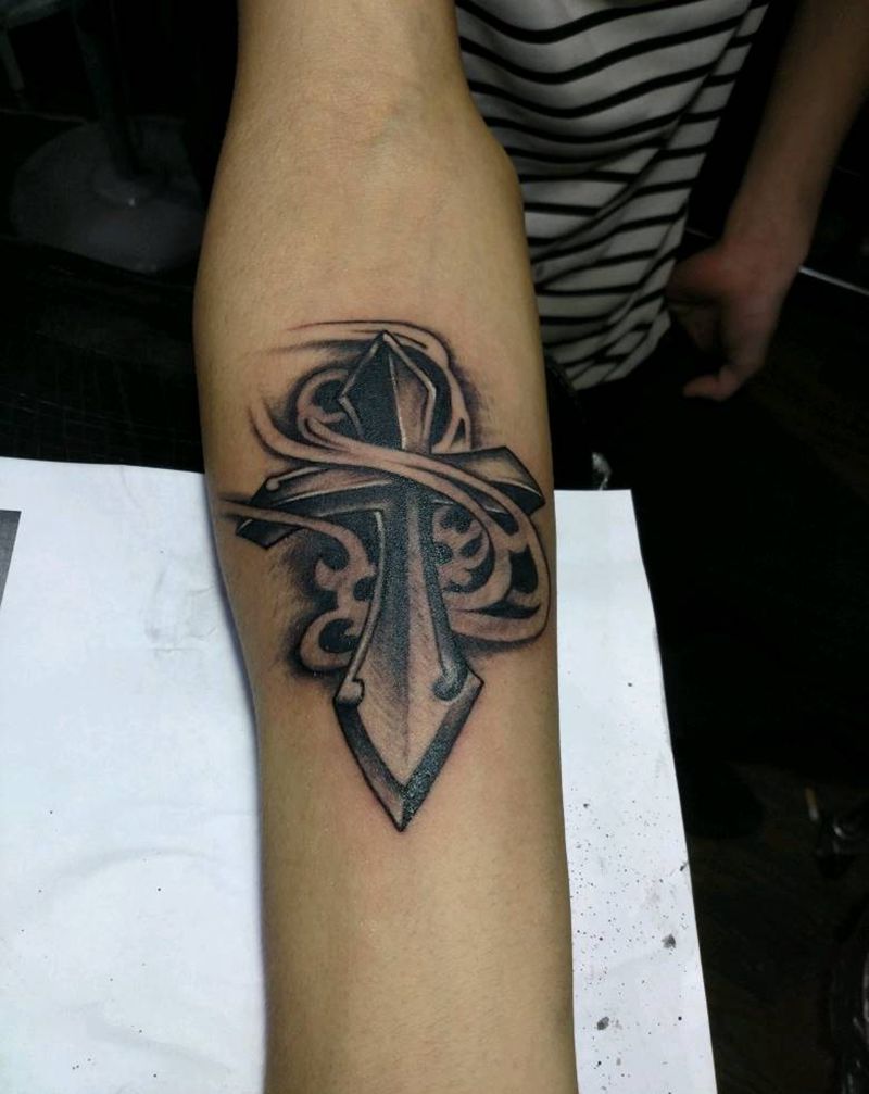 十字架纹身图片