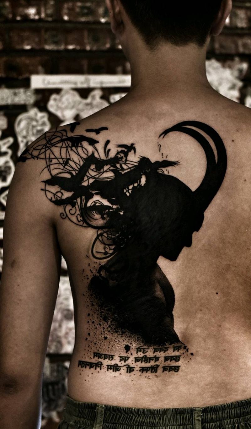 暴力遮盖纹身图片_背部图腾纹身图案