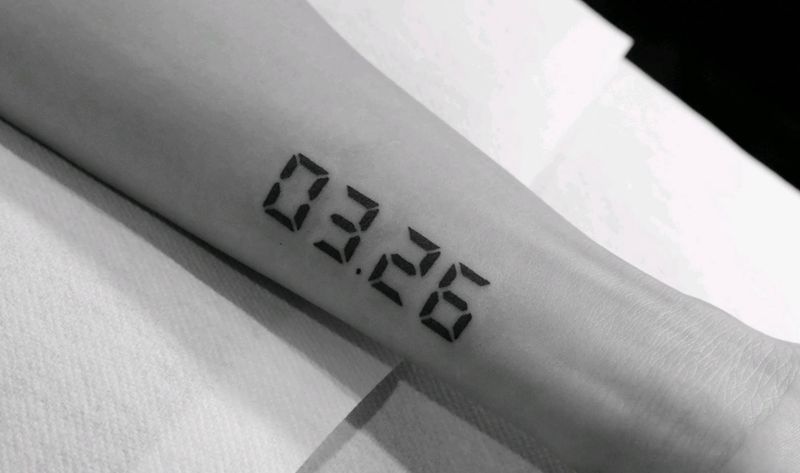 03.26纹身图片_手部图腾数字表字体电子数字纹身图案