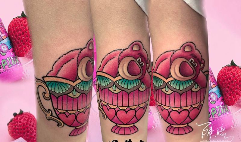 草莓熊茶杯纹身图片