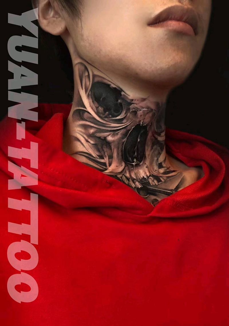 骷髅爆脖纹身图片_颈部欧美写实纹身图案