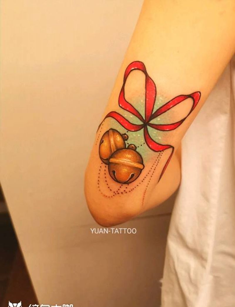 原创 铃铛 丝带 蝴蝶结纹身图片_手臂手部New School水彩纹身图案