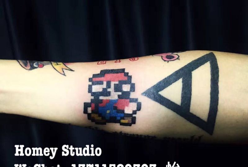 像素马里奥纹身图片