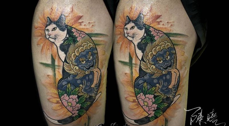 纹身猫纹身图片_腿部水彩老传统猫向日葵纹身图案