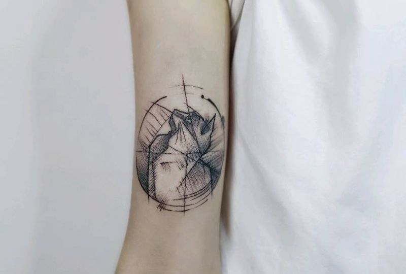 小猫纹身图片_手臂猫纹身图案