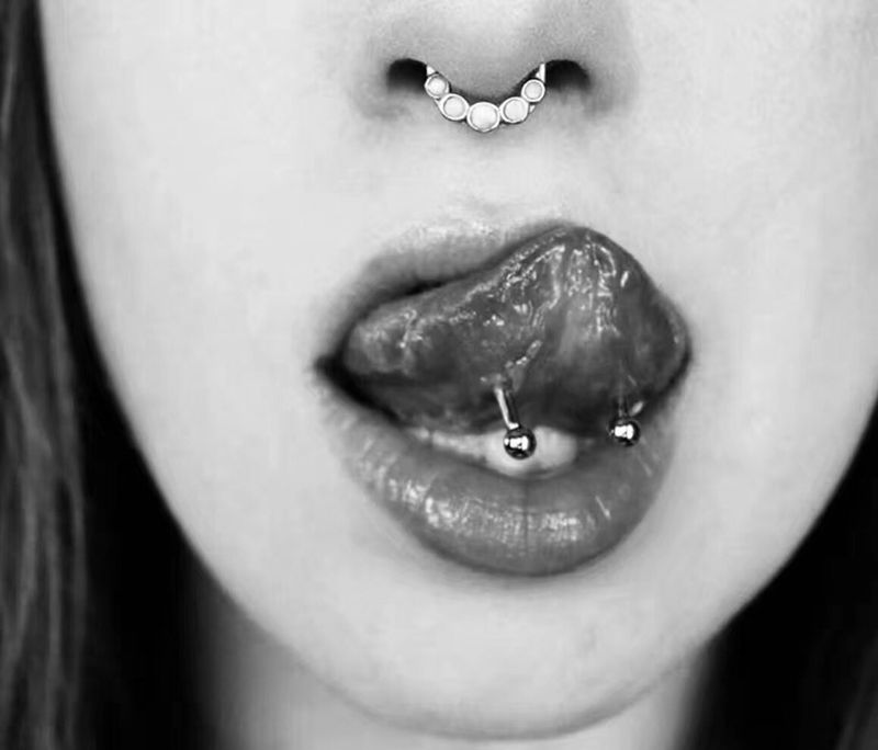 穿孔纹身图片_穿孔纹身图案