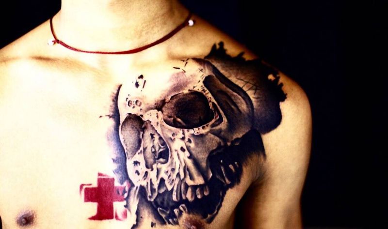 骷髅半甲纹身图片