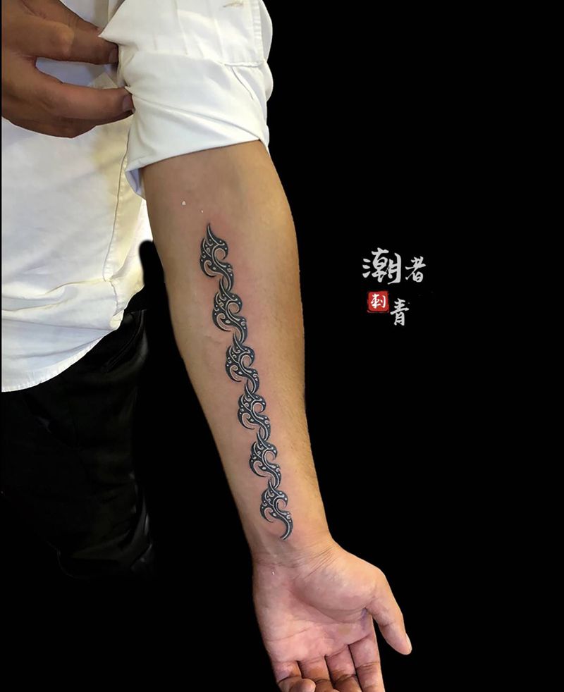修改图腾纹身图片_手臂图腾纹身图案