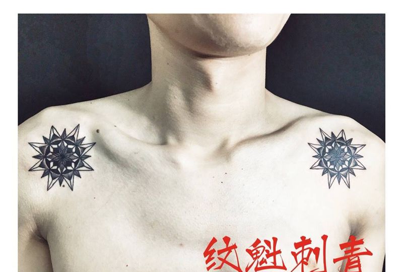 原创肩花纹身图片_成品原创几何清新肩部纹身图案