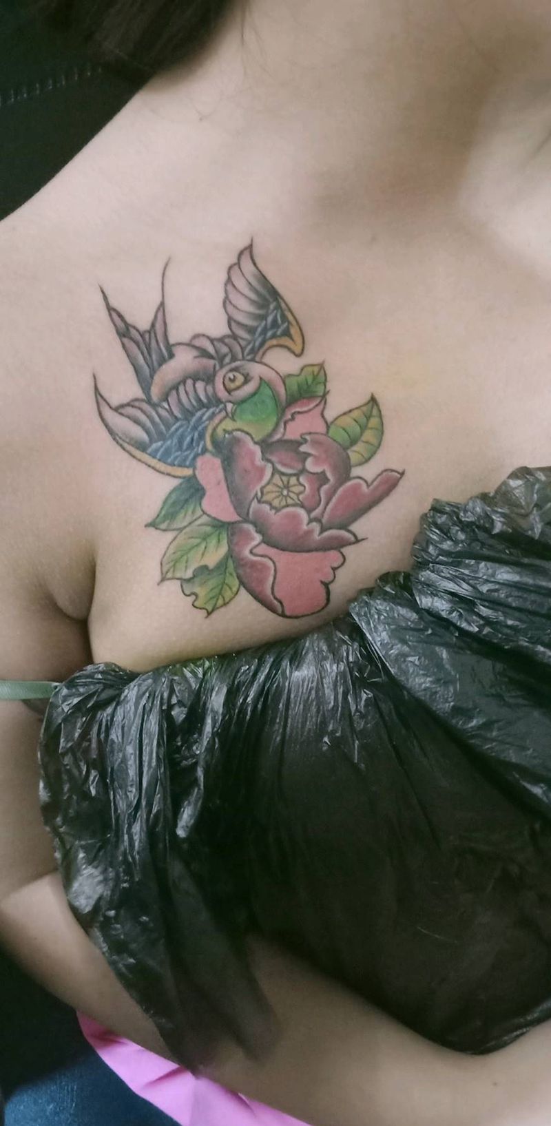 遮盖胸口猫猫纹身图片_胸部纹身图案